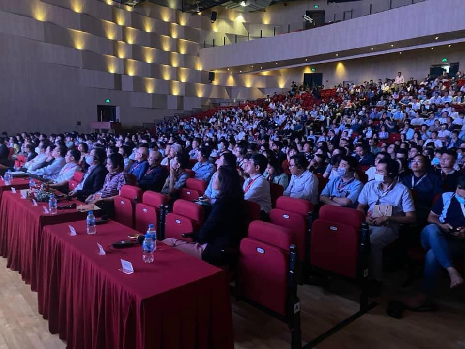 Hội nghị có quy mô lớn với các chuyên gia hàng đầu từ trong và ngoài nước.